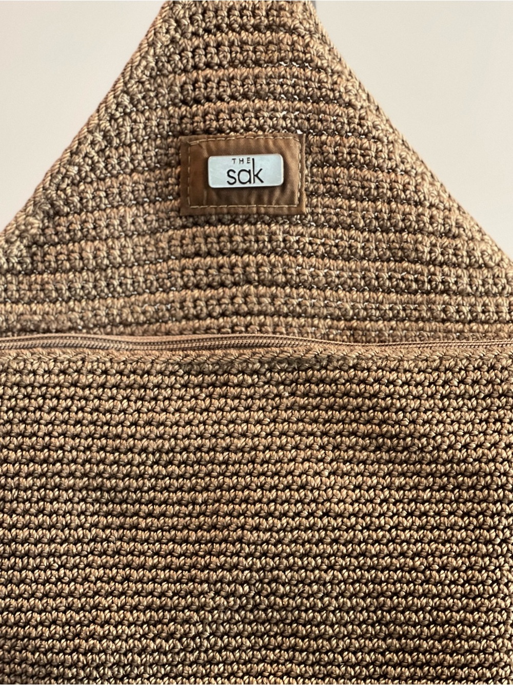 The Sak Handcrafted Crochet Shoulder Bag Taupe Knit Hobo Purse Zip Closure Boho - Picture 2 of 12